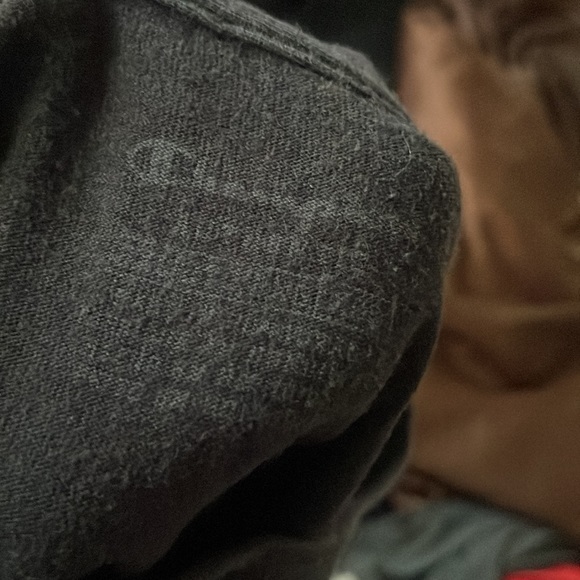 10/$20🔥Champion t shirt‎ - Picture 2 of 2